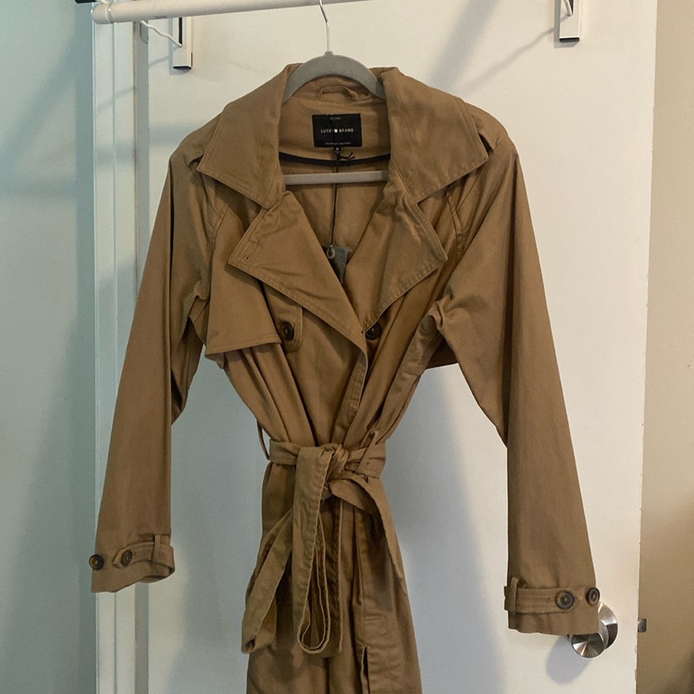 Lucky Brand new with tags trench coat size medium